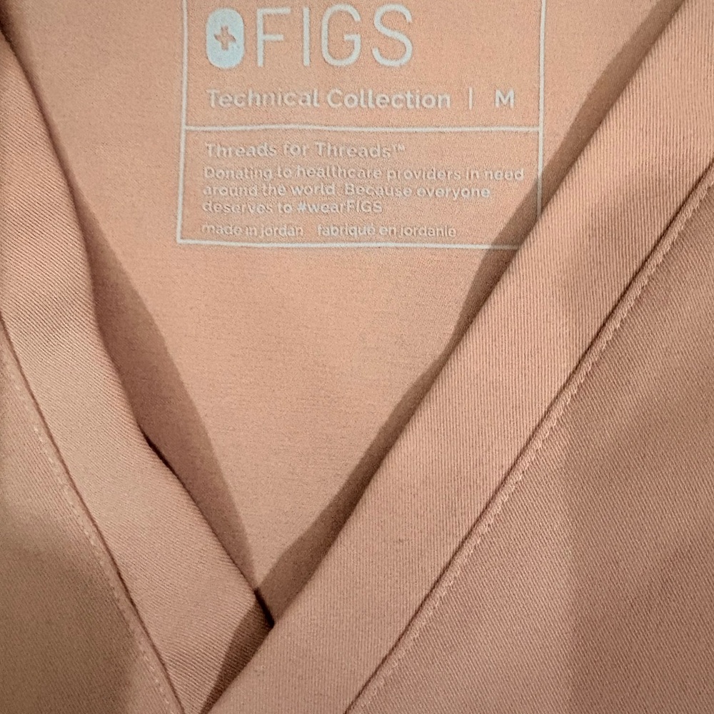 FIGS V-Neck Scrub Set Top & Jogger Pants PINK SAND - Picture 3 of 13